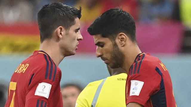 La frustración de Asensio y Morata, durante la derrota de España contra Japón / EFE