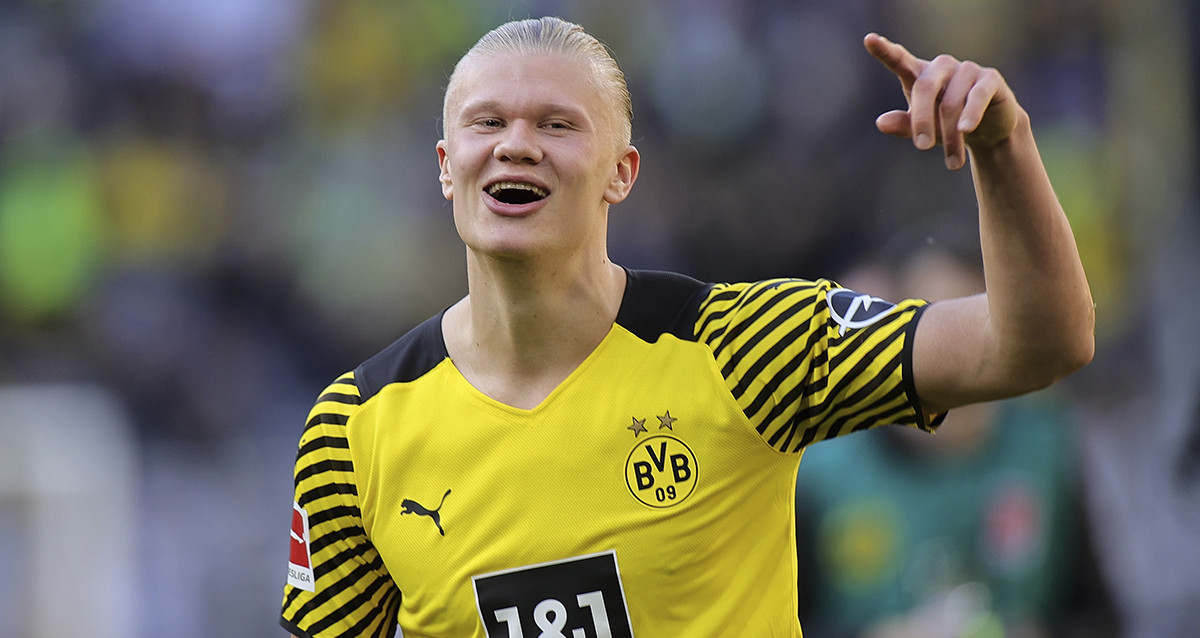Erling Haaland, celebrando uno de sus recientes goles con el Borussia Dortmund / EFE