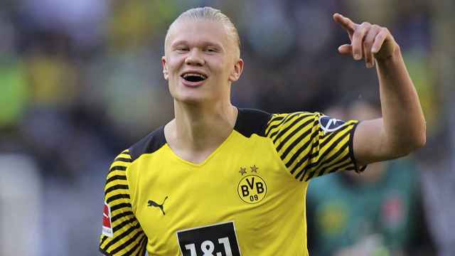 Erling Haaland, celebrando uno de sus recientes goles con el Borussia Dortmund / EFE