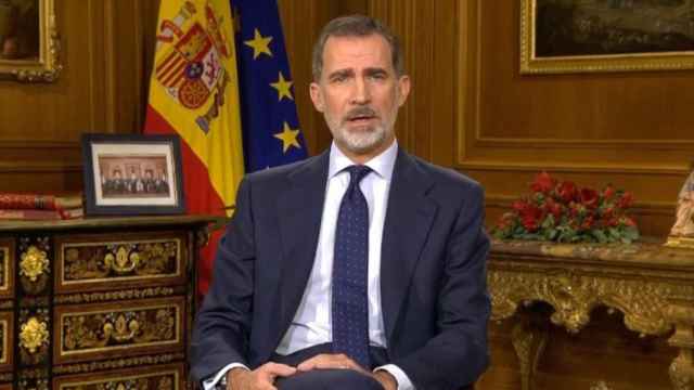 El vacío discurso del Rey Felipe VI, eclipsado por la cacerolada