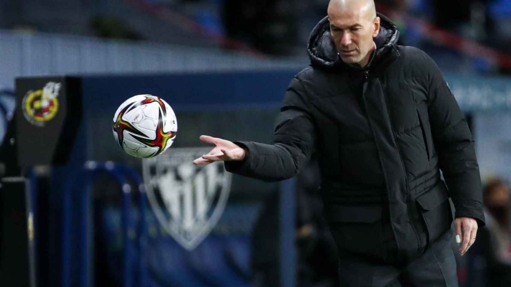Zidane, durante el Madrid-Athletic de la Supercopa | EFE