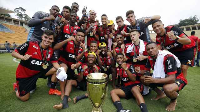 Una foto del Juvenil del Flamengo tras ganar la Copinha donde el Madrid busca talento / FLAMENGO