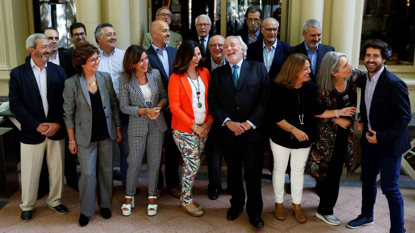 Imagen de archivo de los dirigentes de Lliures, Lliga Democràtica y Convergents, que sellaron un primer acuerdo del catalanismo liberal / EFE