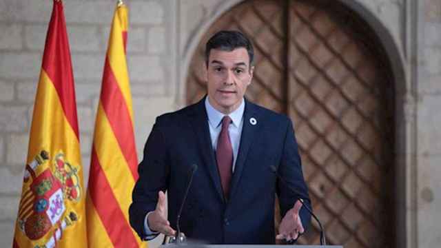 El presidente Pedro Sánchez, tras reunirse con Quim Torra en el Palau de la Generalitat / EUROPA PRESS