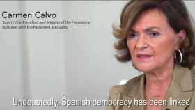 La vicepresidenta Carmen Calvo en el vídeo #EverybodysLand (España es la casa de todos) que la Junta Electoral ha suspendido temporalmente / CG