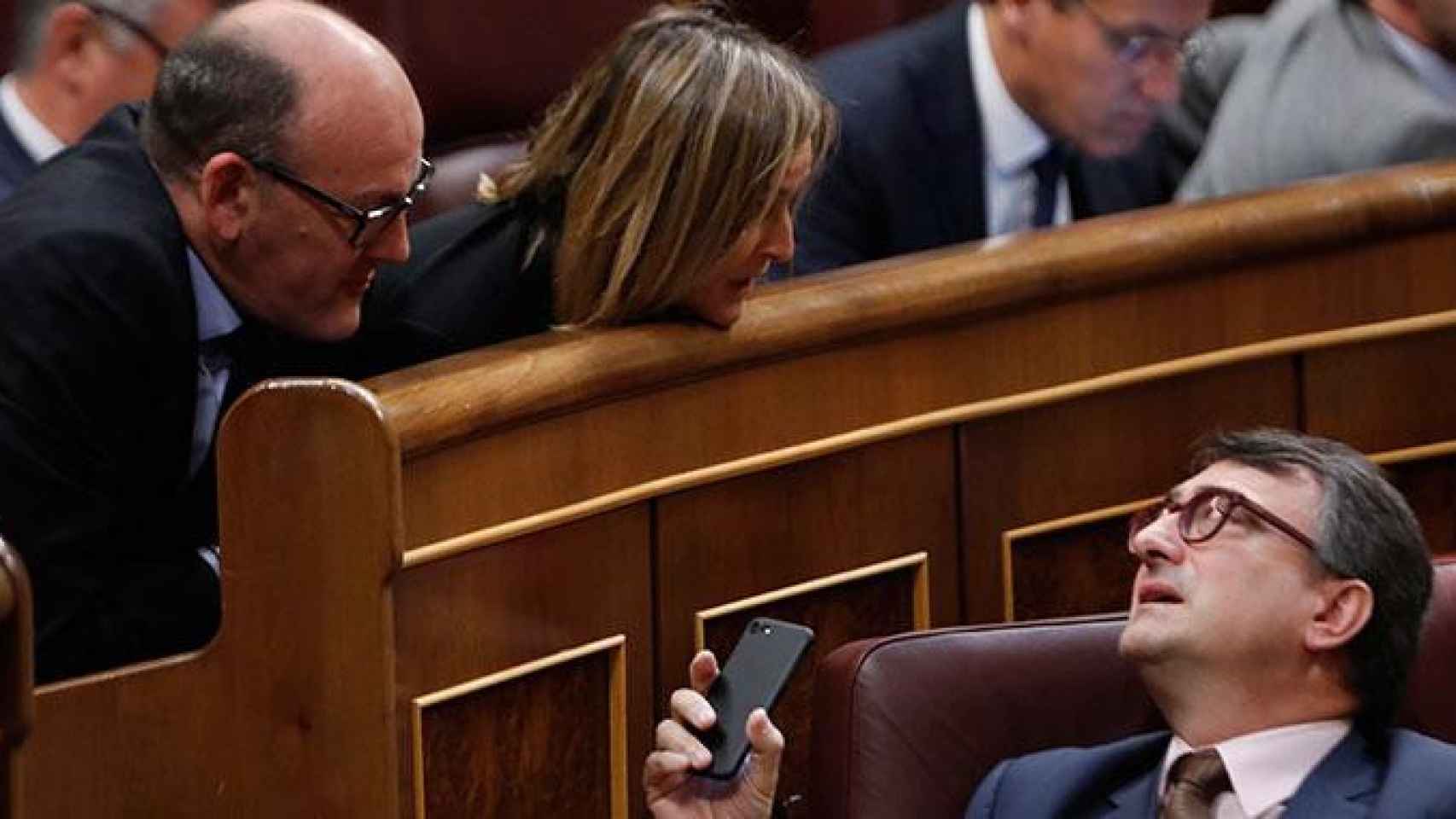 El portavoz del PNV en el Congreso, Aitor Esteban, durante el debate sobre la moción de censura a Rajoy / EFE