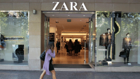 Los mejores locales comerciales en Madrid y Barcelona (en la imagen, un Zara), duran una semana.