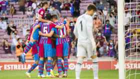 Los jugadores del Barça celebrando uno de los goles contra el Levante / FC Barcelona