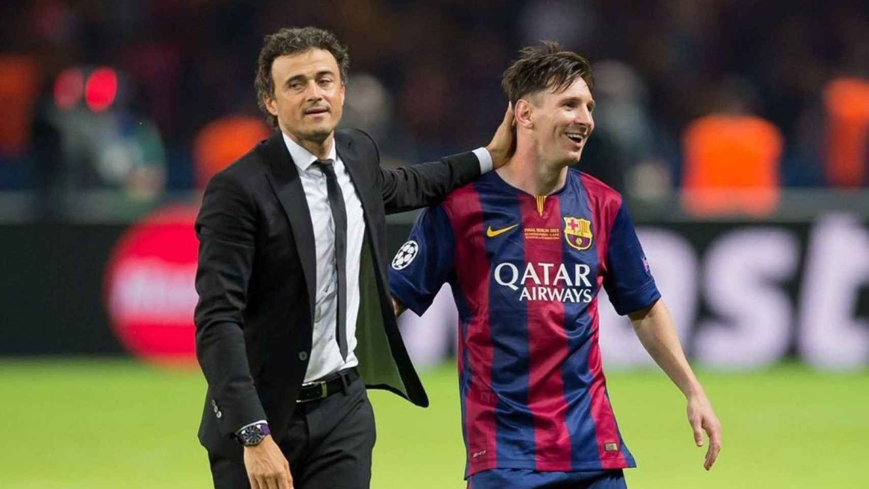 Luis Enrique felicita a Messi, tras ganar la Champions de 2015 en Berlín / EFE