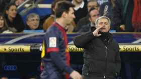Una foto de José Mourinho durante un Real Madrid - Barça contra Messi / EFE