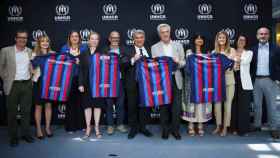 El FC Barcelona, con su presidente Laporta a la cabeza, oficializa el acuerdo con ACNUR en Ginebra / FCB