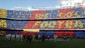 El Camp Nou en un clásico de Liga / EFE