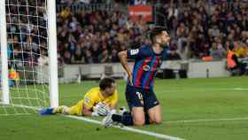 Jordi Alba, durante el partido entre el Barça y el Almeria - LUIS MIGUEL AÑÓN