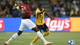 Una foto de Paul Pogba durante un partido con el Manchester United / EFE