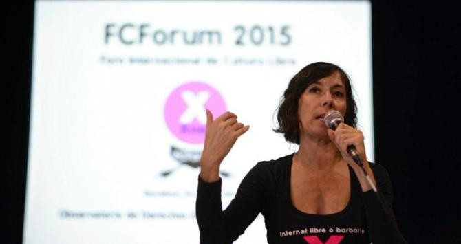 Simona Levi, en el FCForum de 2015 hablando sobre XNet