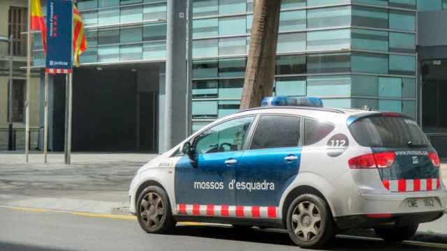Imagen de la comisaría de los Mossos d'Esquadra de Les Corts, la principal de Barcelona / CG