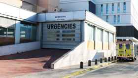 Entrada nueva de urgencias en transporte sanitario del Hospital Taulí de Sabadell / CG