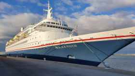 Las grandes cruceristas, en problemas por la crisis del coronavirus / PUERTO DE TARRAGONA