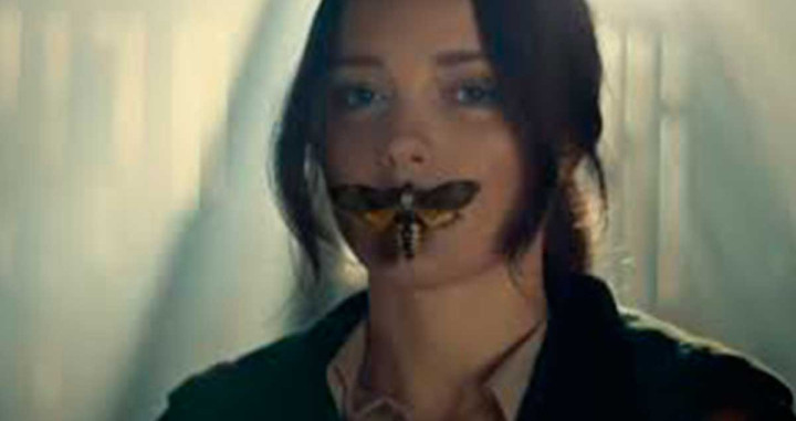 Rebecca Breeds, en el papel de la agente especial Clarice Starling, en la serie 'Clarice' / AMAZON