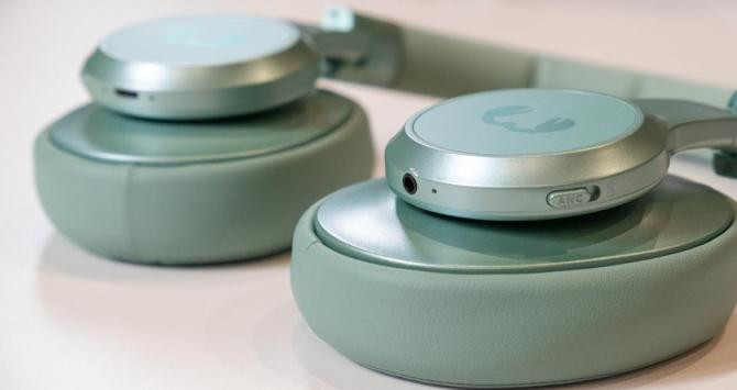 Las almohadillas de los auriculares CLAM ANC añade un plus de comodidad