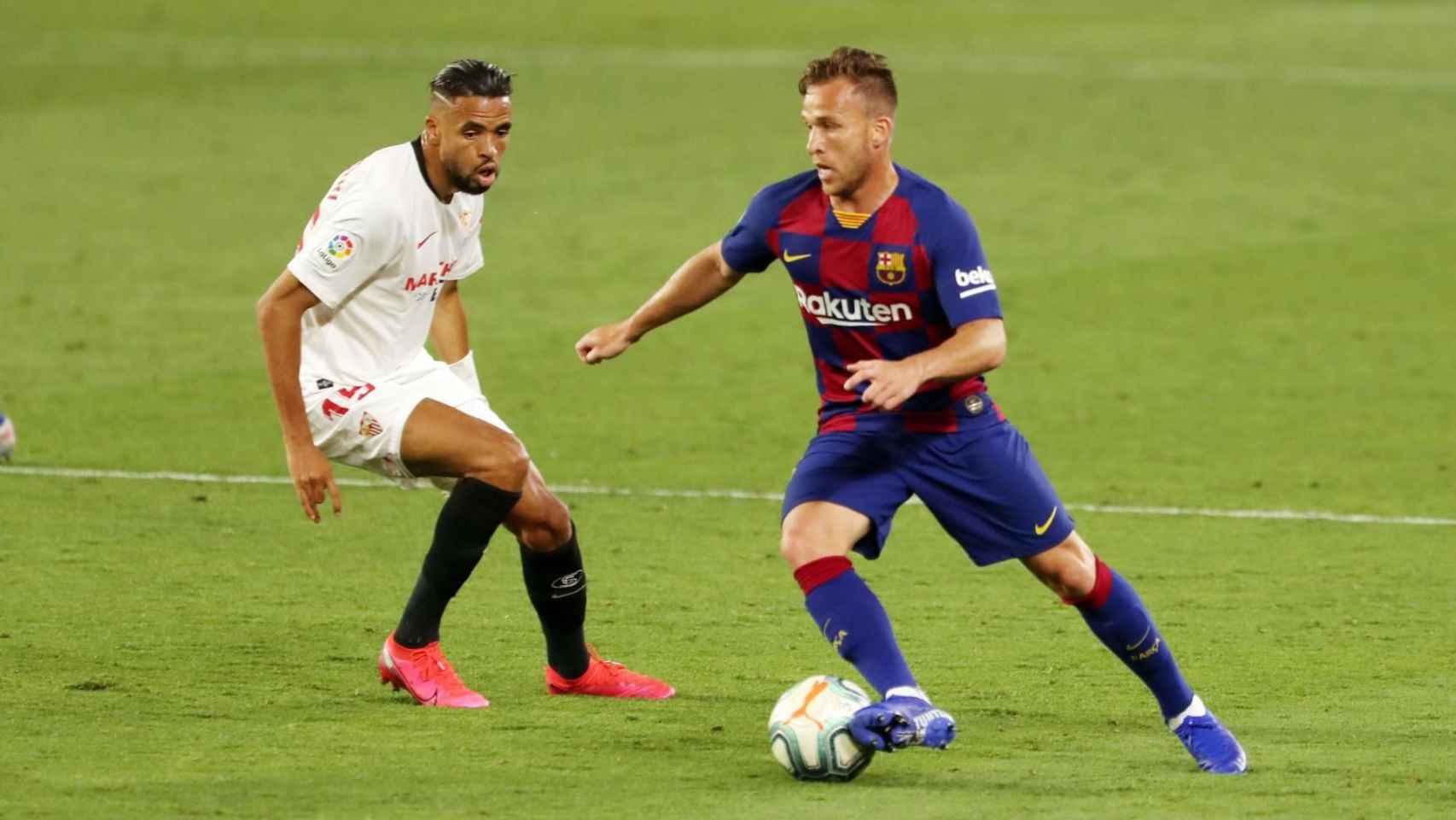 Arthur Melo jugando con el Barça contra el Sevilla / FC Barcelona