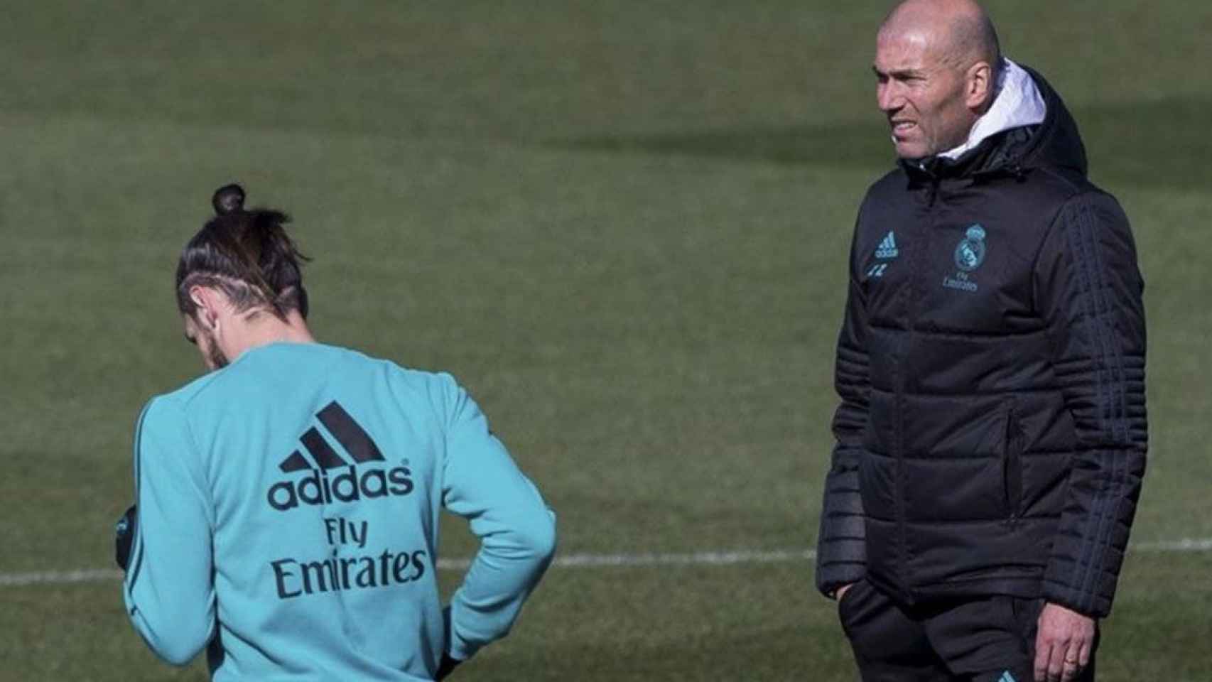 Gareth Bale y Zinedine Zidane en un entrenamiento del Real Madrid EFE