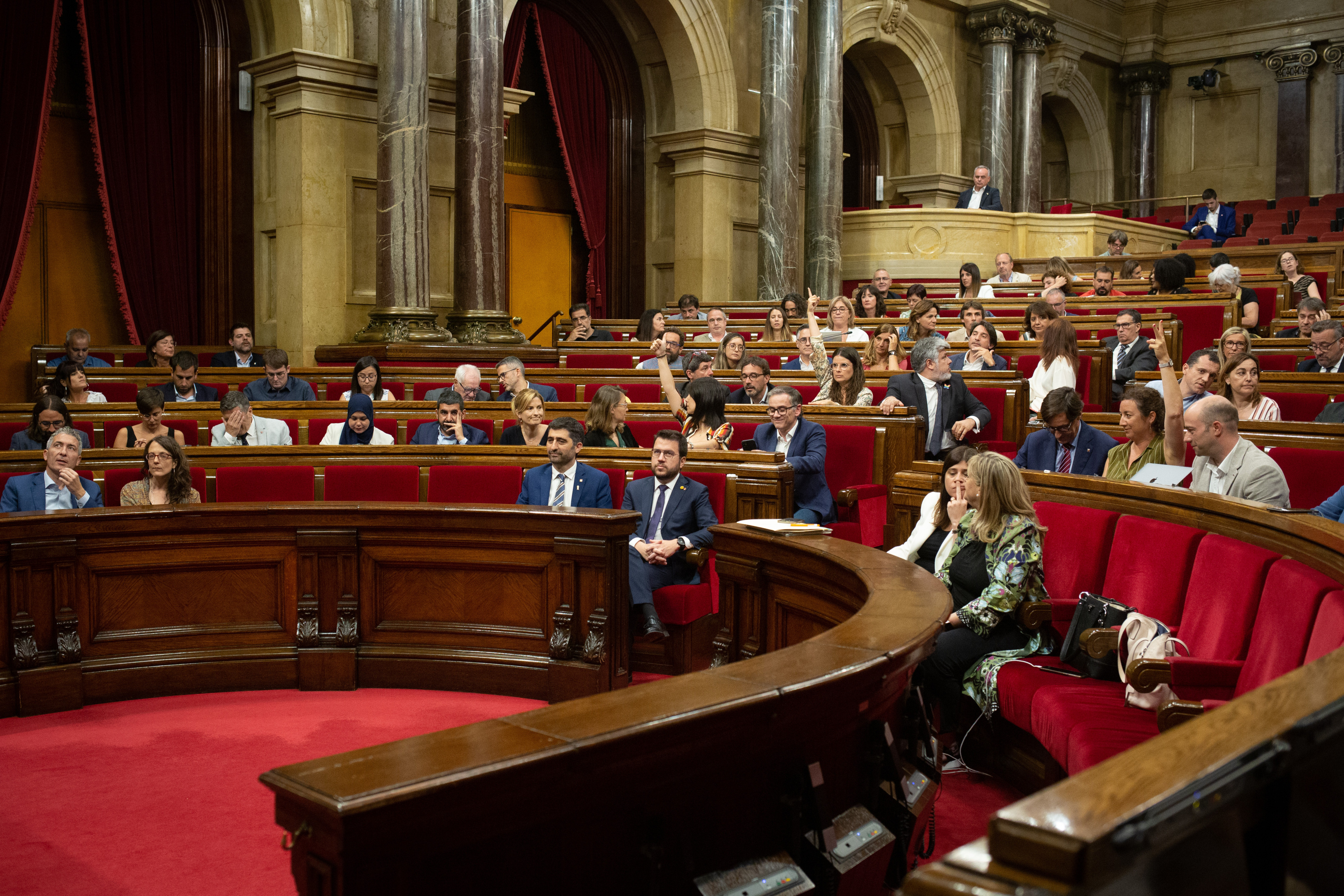 Diputados en el Parlament / David Zorrakino - EUROPA PRESS