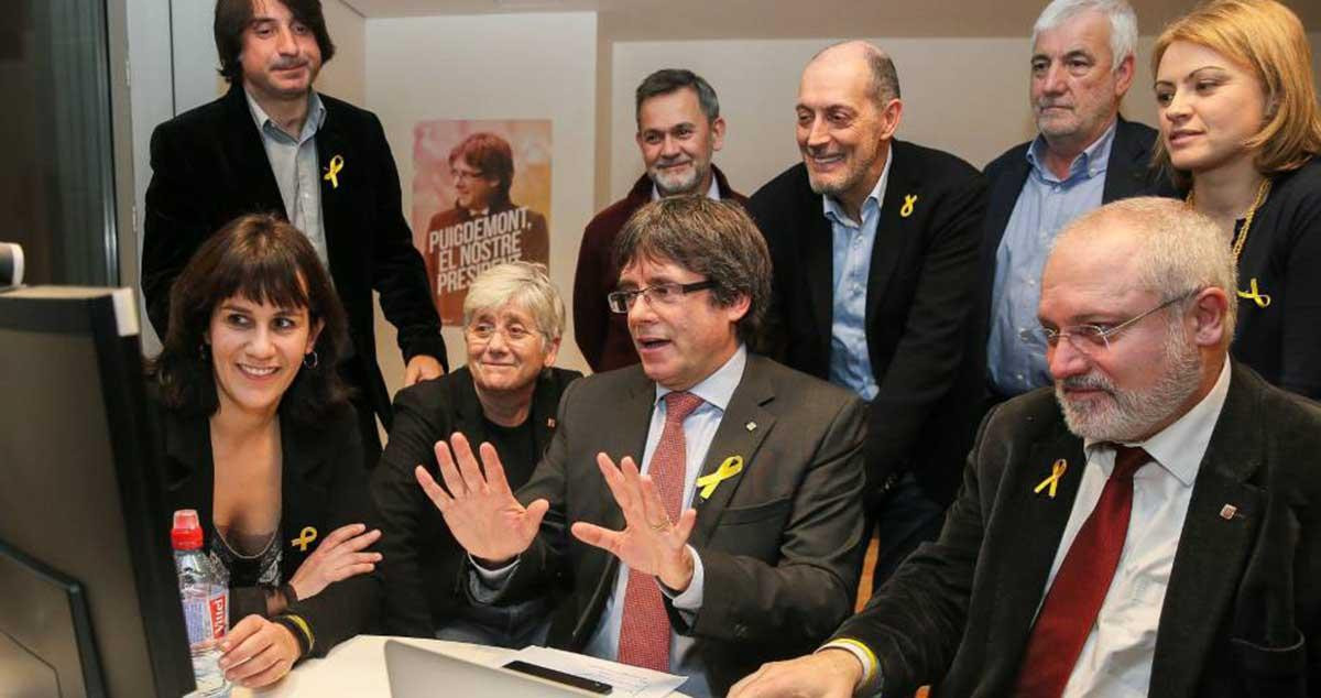 Aurora Madaula, Carles Puigdemont y Lluís Puig, tres de los 50 impulsores de Junts