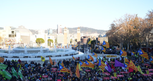 Manifestación en Montjuïc contra la cumbre hispanofrancesa / LUIS MIGUEL AÑÓN (CG)