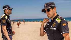 Patrulla de la unidad de Playas de la Guardia Urbana / GUARDIA URBANA BARCELONA