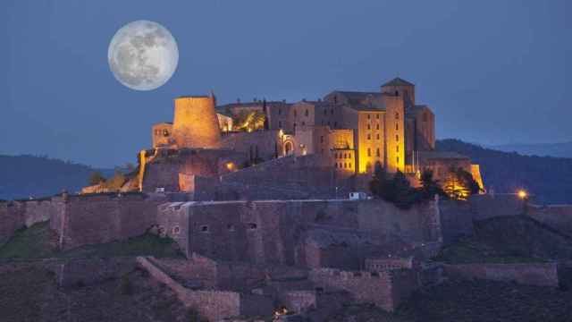 Castillo de Cardona / PARADORES - WIKIMEDIA COMMONS