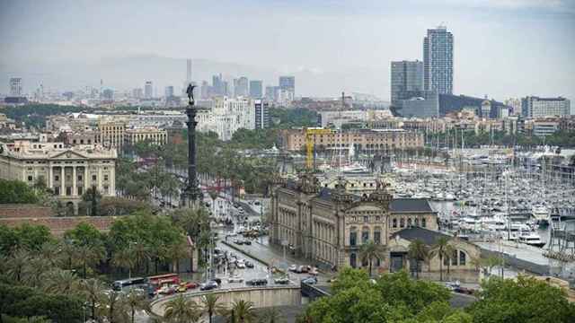 Panorámica del puerto de Barcelona / PIXABAY