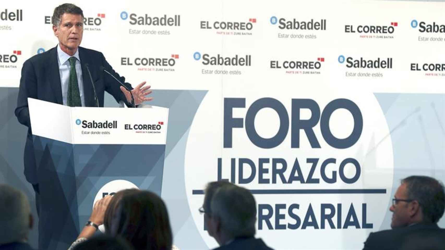 Jaume Guardiola durante su intervención esta mañana en el Foro de Liderazgo Empresarial de Bilbao / EFE