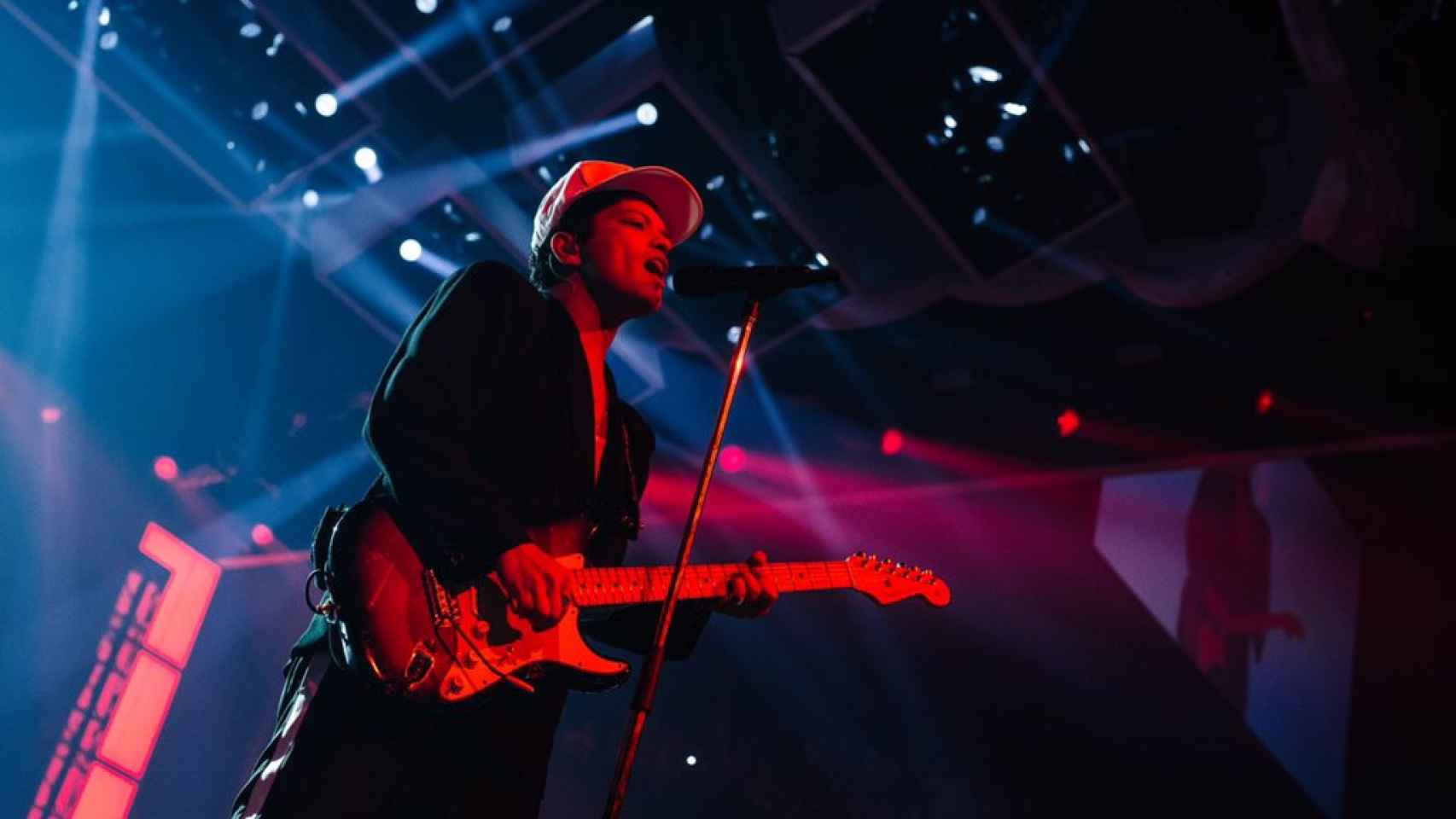 Bruno Mars actuó anoche en el Palau Sant Jordi / CD