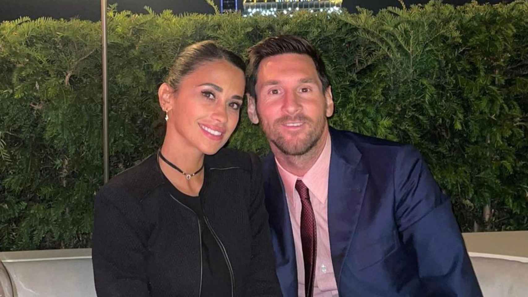 Antonella Roccuzz y Leo Messi cenando en París