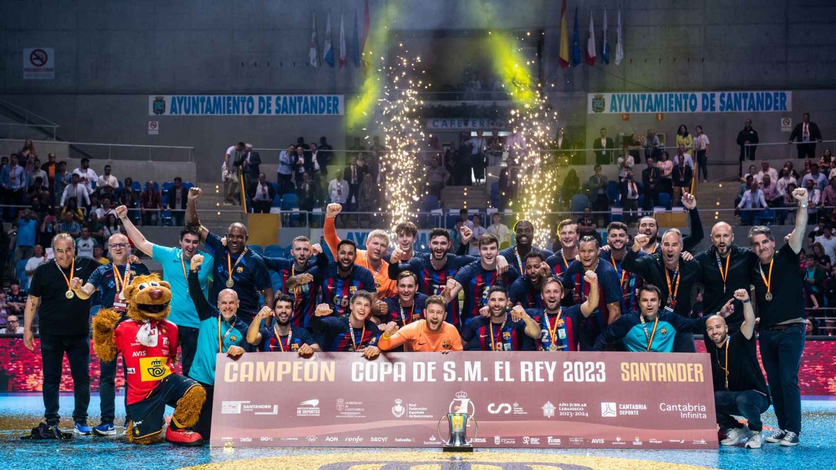 El Barça celebra su victoria en la Copa del Rey / FCB