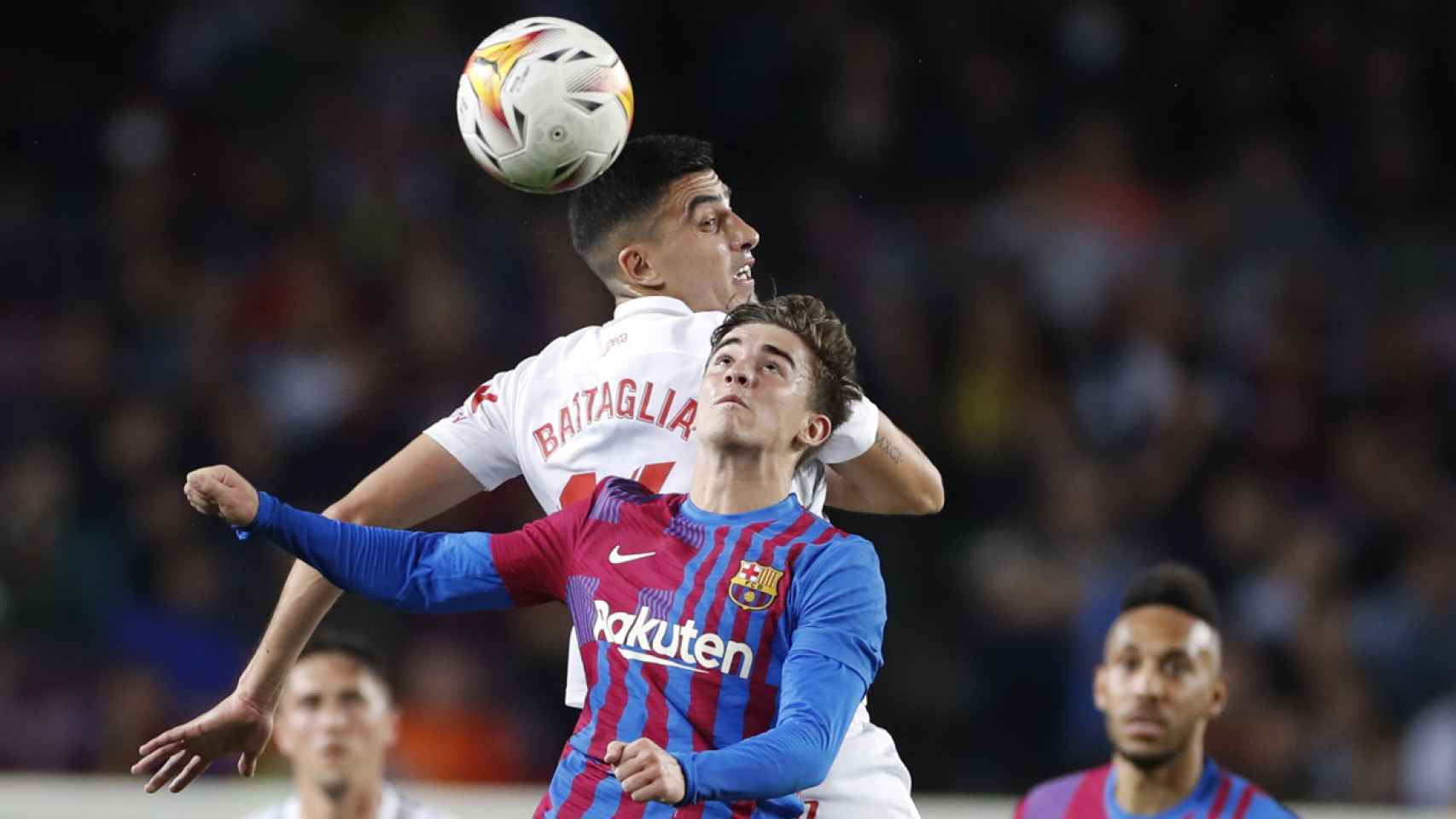Gavi, durante el partido contra el Mallorca en el Camp Nou / EFE