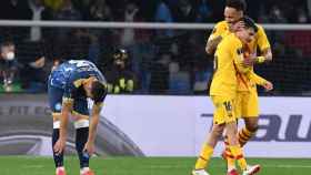 Aubameyang celebra su gol al Nápoles, el cuarto del Barça en el Diego Armando Maradona / EFE
