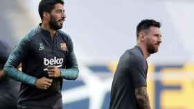 Luis Suárez y Leo Messi en un entrenamiento del Barça / EFE