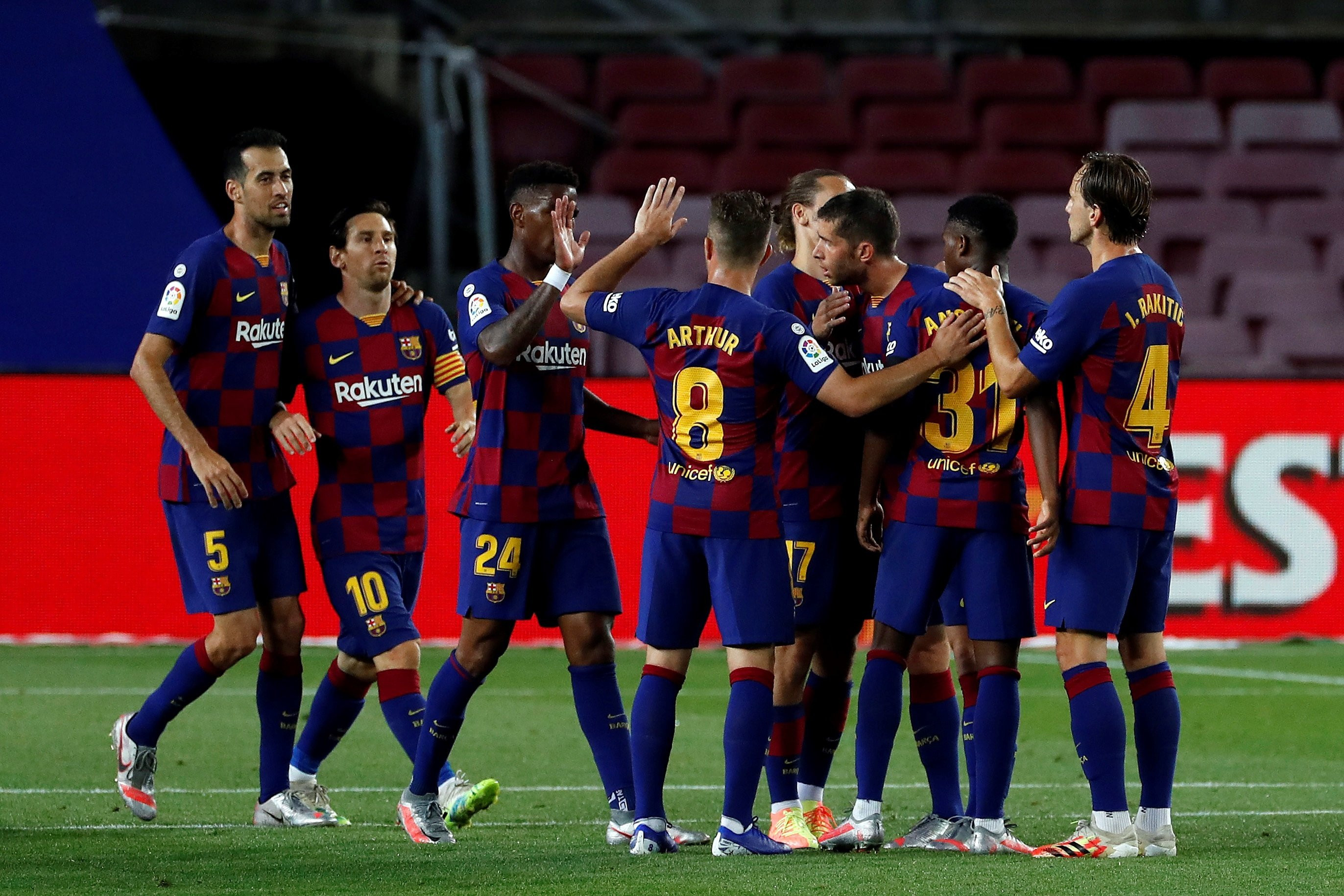 Los jugadores del Barça, celebrando el gol de Ansu Fati contra el Leganés | EFE