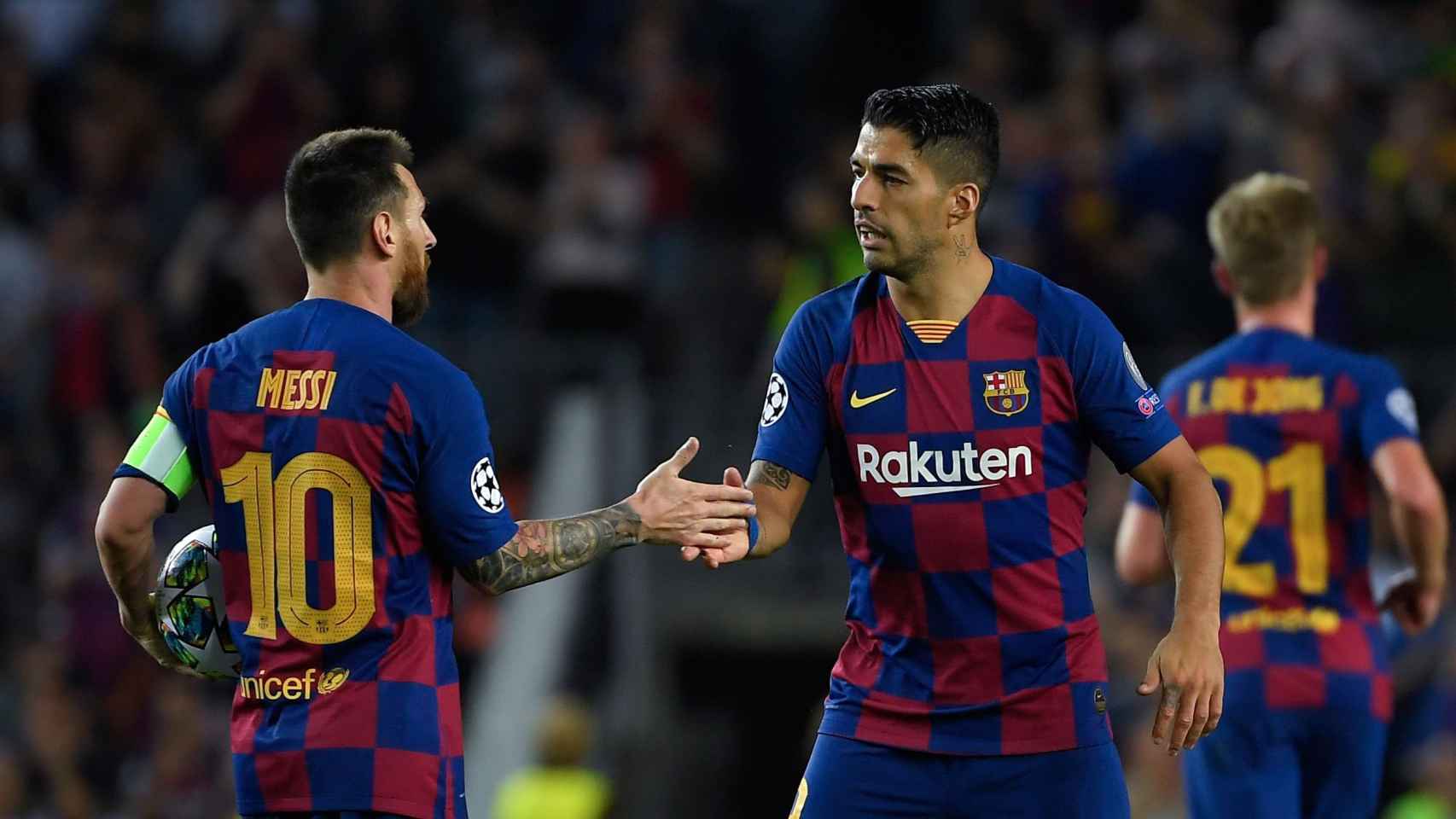 Leo Messi y Luis Suárez celebran el gol del Barça / EFE