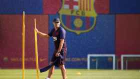 Una foto de Ernesto Valverde durante un entrenamiento del Barça / EFE