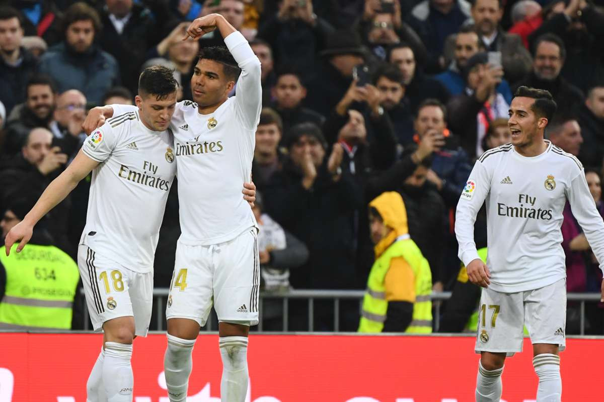 Jovic, Casemiro y Lucas celebrando un gol del Real Madrid / EFE