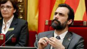 Roger Torrent, durante una sesión en el hemiciclo autonómico cuando era presidente del Parlamento catalán / EFE