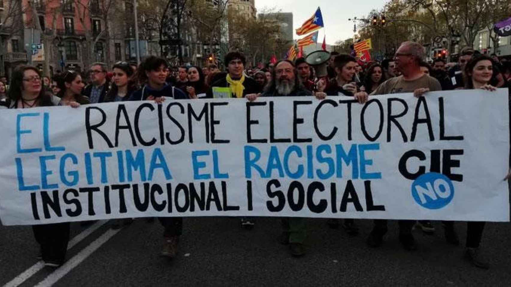 Protesta por el uso de la inmigración como arma electoral / SOS RACISME