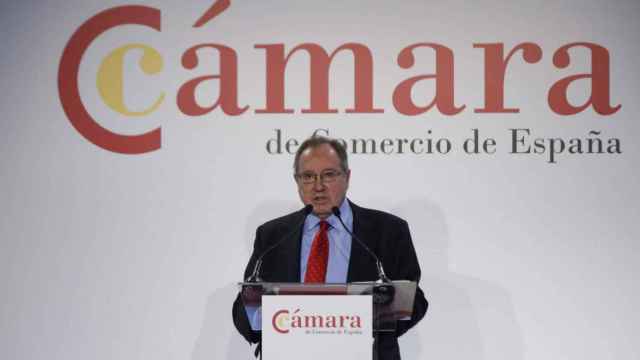 El presidente de la Cámara de Comercio de España, José Luis Bonet, preocupado por la digitalización de las pymes  / EFE