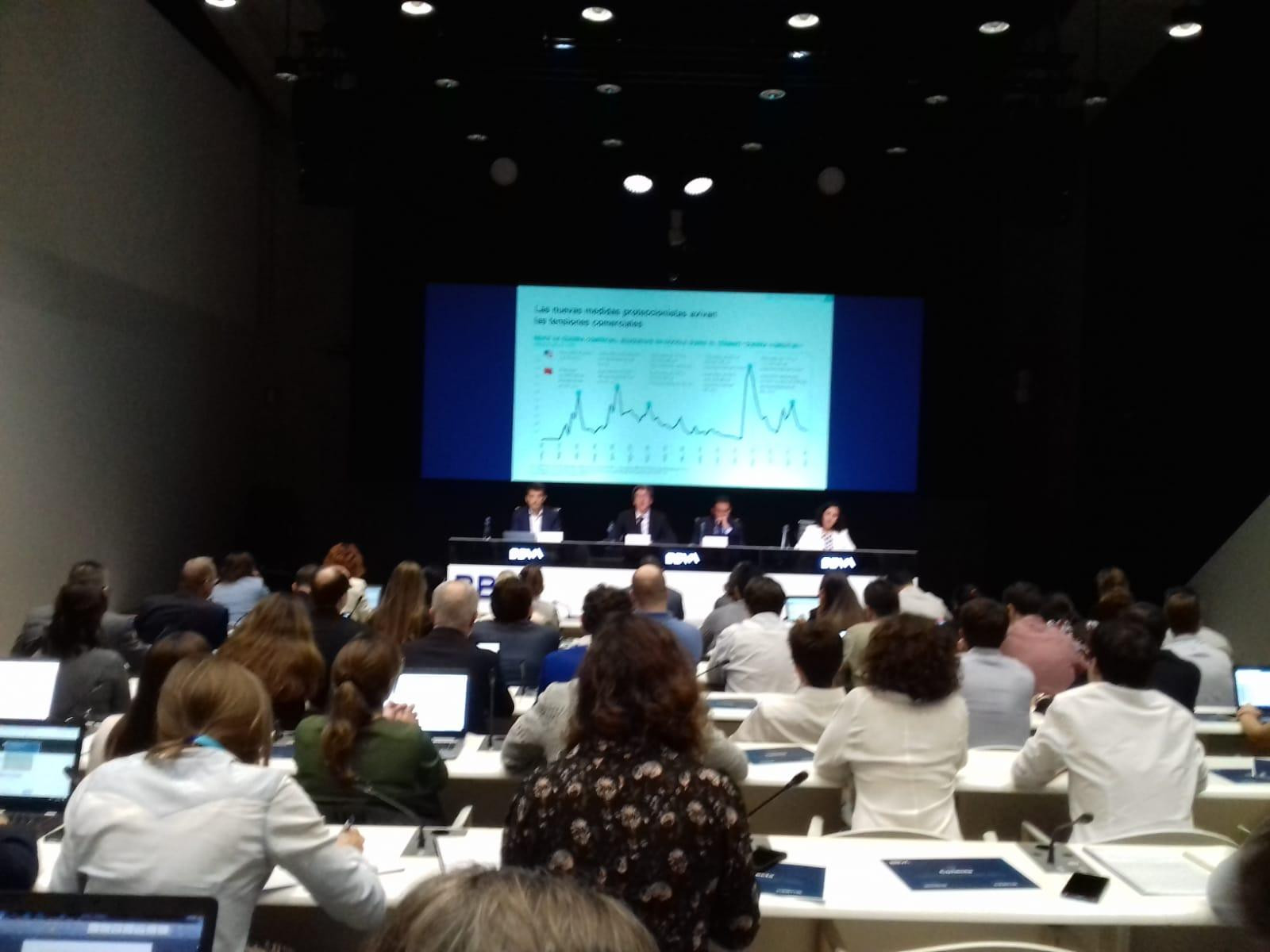 Imagen del acto de presentación del informe Situación en España en la sede de BBVA / L. M. G.