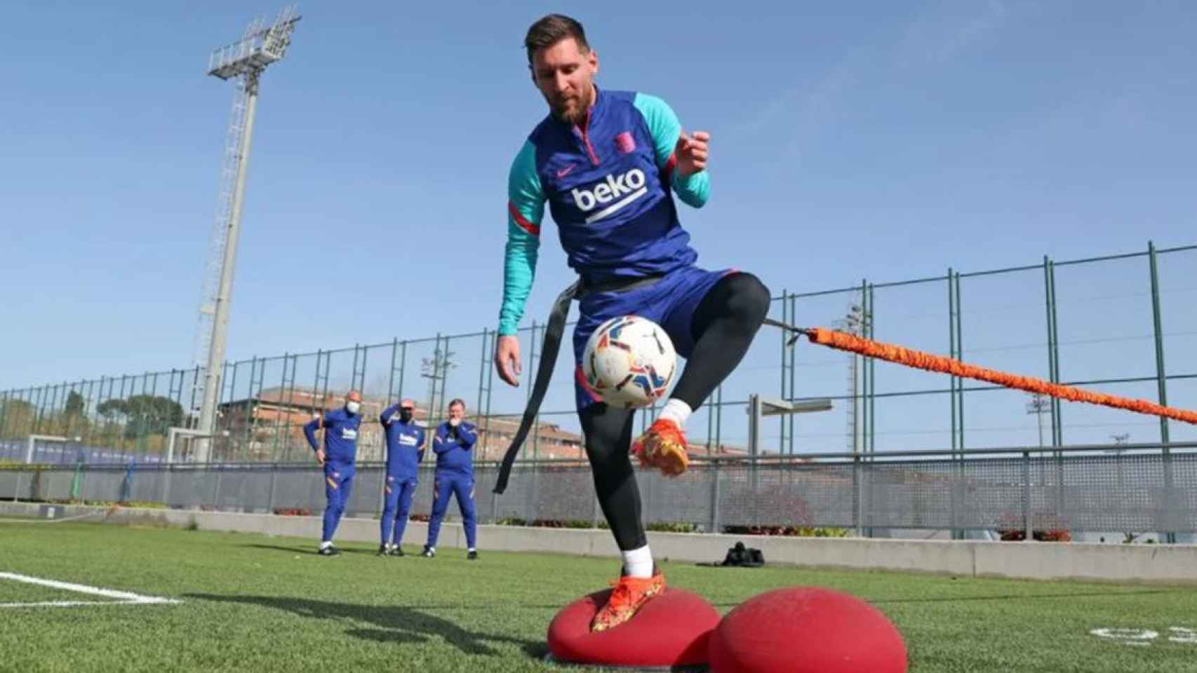Leo Messi regresa a los entrenamientos tras una semana de vacaciones / FCB