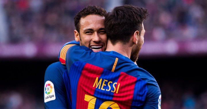 Neymar y Messi celebran un gol del Barça / EFE