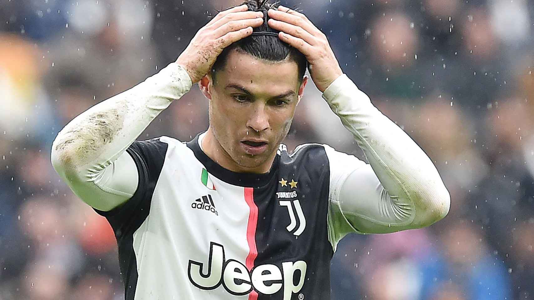 Cristiano Ronaldo lamentando la derrota de la Juventus / EFE